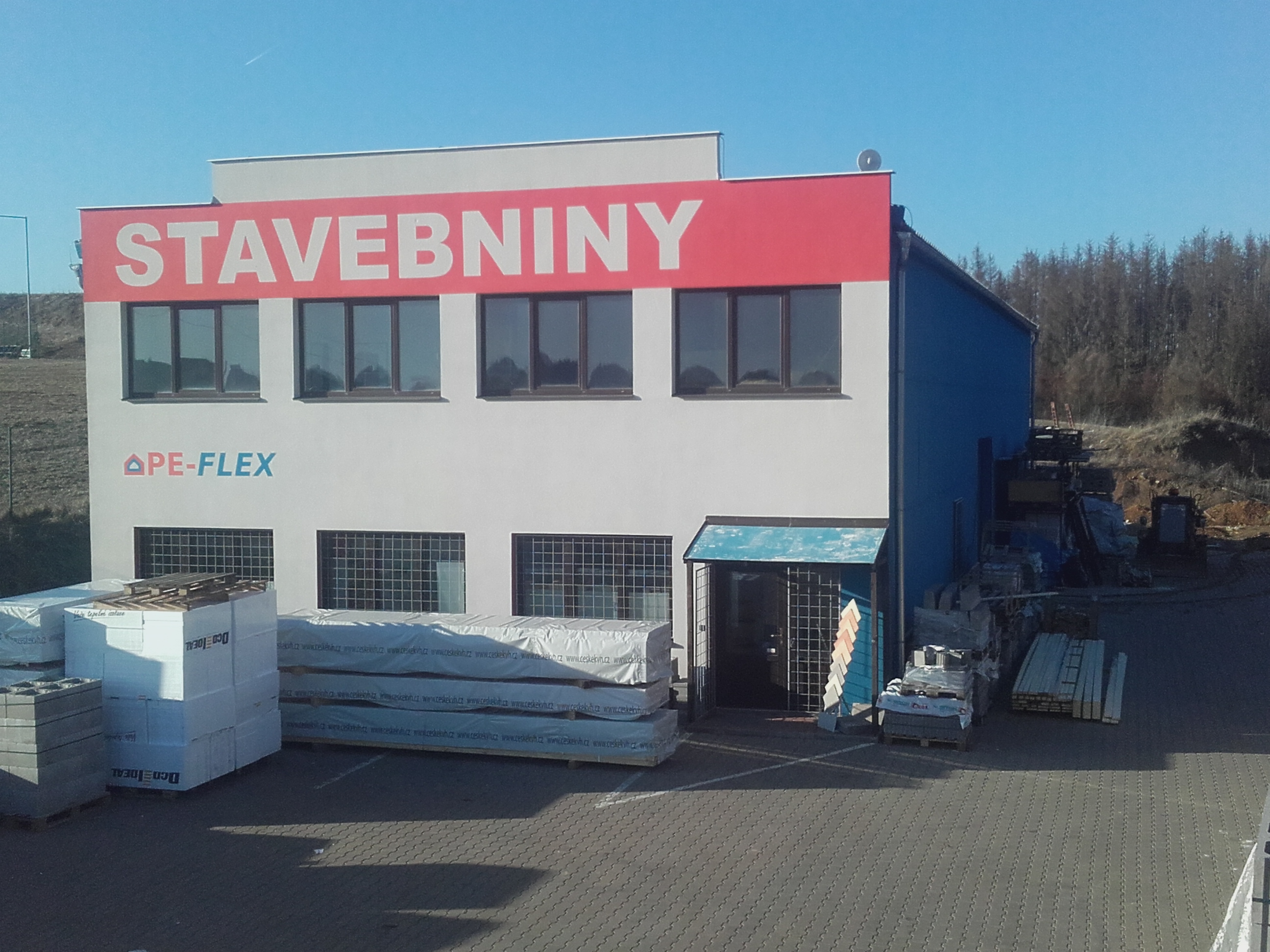 Omezení přístupu do stavebnin